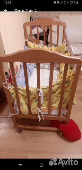 Детская кровать с бельём и матрацем