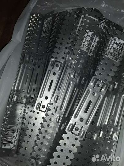 Подвес прямой для потолочного профиля.новые