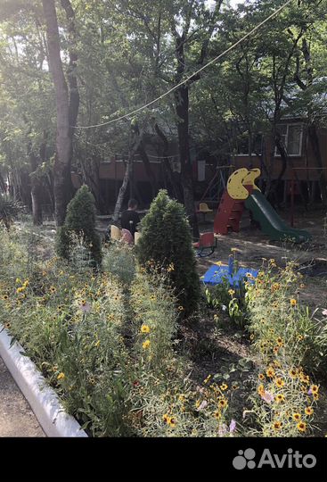 Горничная с проживанием и питанием