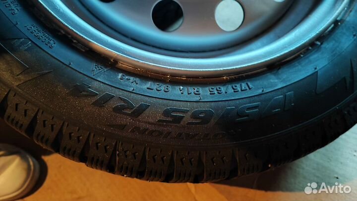 Pirelli Ice Zero 175/65 R14 82T