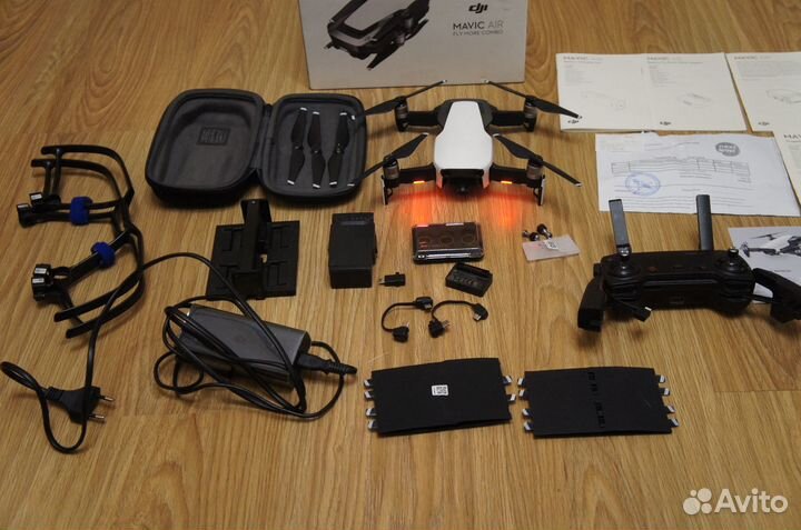 Квадрокоптер DJI Mavic Air Fly More Combo