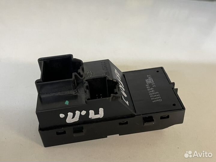 Кнопка стеклоподъемника Insignia Astra J Mokka