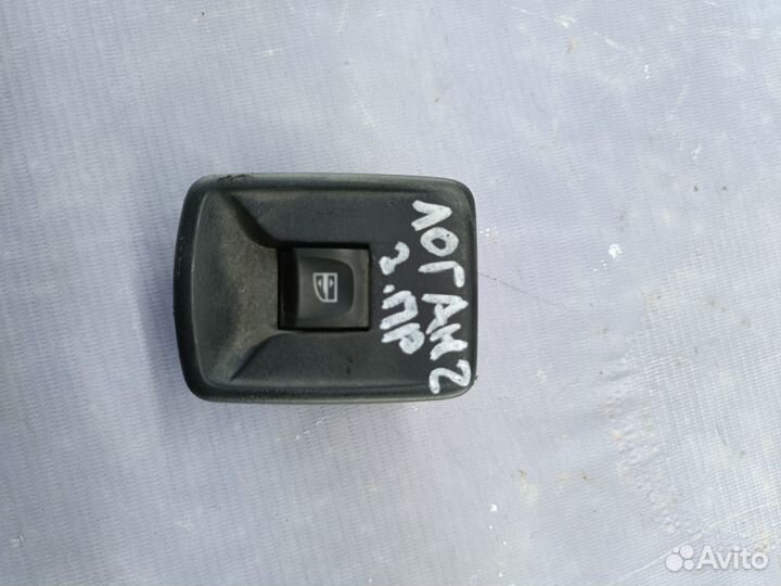 Кнопка стеклоподъёмника Renault Logan 2