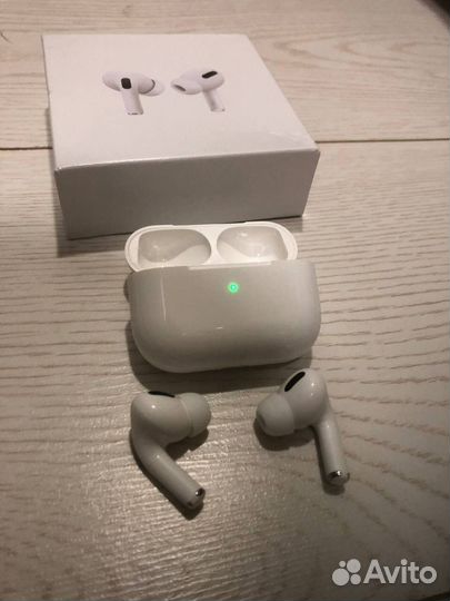 Беспроводные наушники AirPods Pro