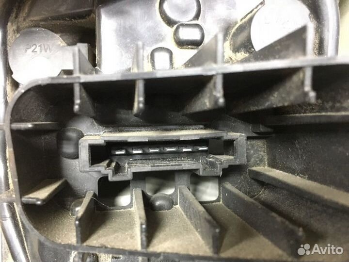 Фонарь задний левый Skoda Octavia A7