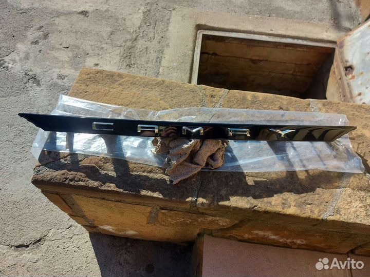 Молдинг на крышку богажника камри v70