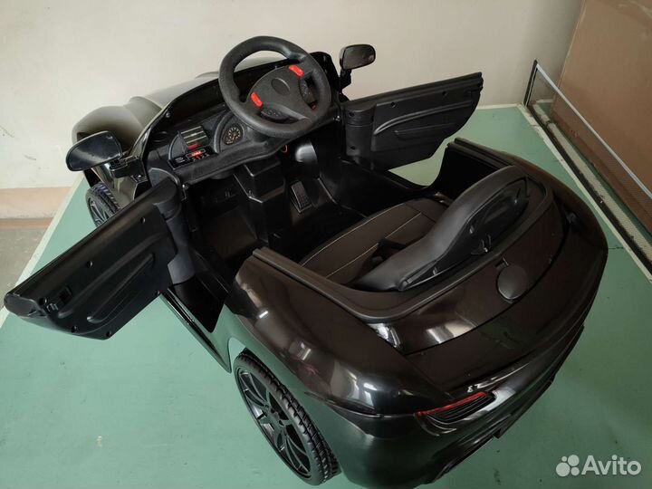 Электромобиль Порше новый