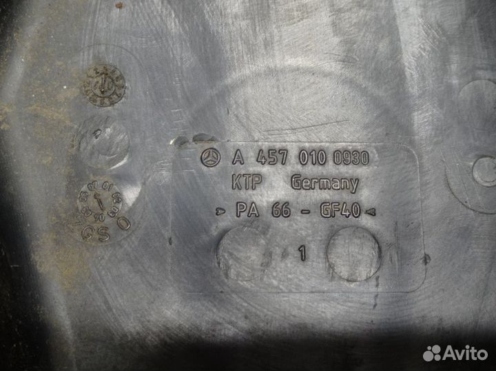 Крышка гбц клапанная