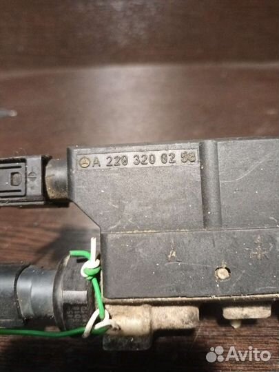 Клапана пневмоподвески Mercedes W220