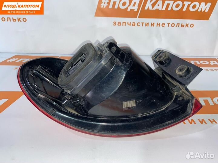 Фонарь задний правый Volkswagen Tiguan 2010