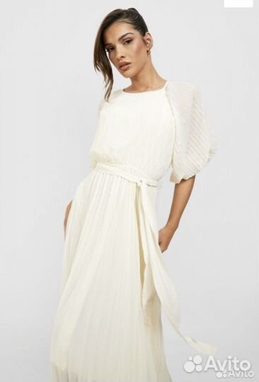 Платье белое boohoo макси на поясе