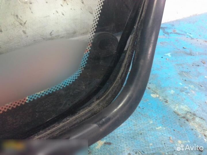 Стекло кузовное глухое левое Peugeot 308 2007