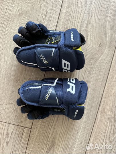 Хоккейные перчатки bauer