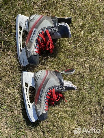 Коньки хоккейные