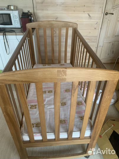 Детская кроватка