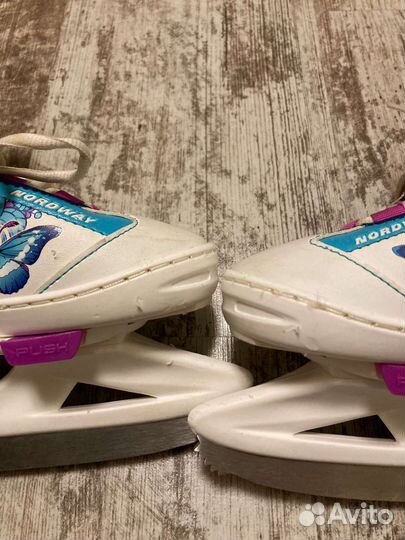 Коньки детские р-р 26-30