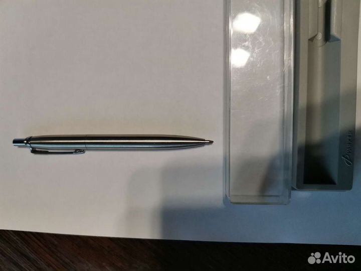 Ручка шариковая в металическом корпусе