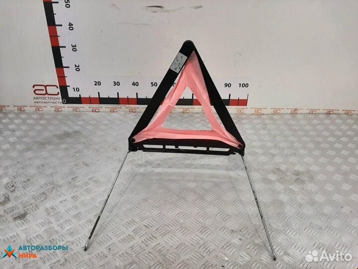 Знак аварийной остановки BMW 5 E60/E61 рест. 2008