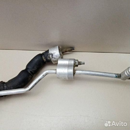 Трубка кондиционера Land Rover Discovery IV