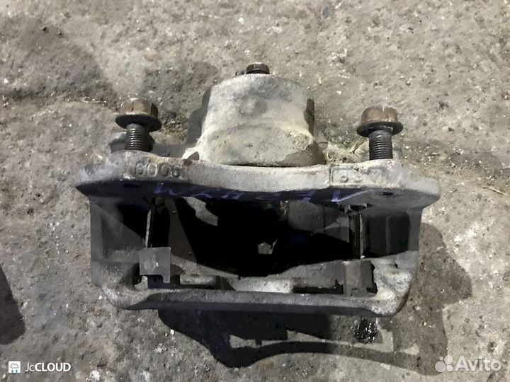 Суппорт на mitsubishi legnum EC1W 4G93