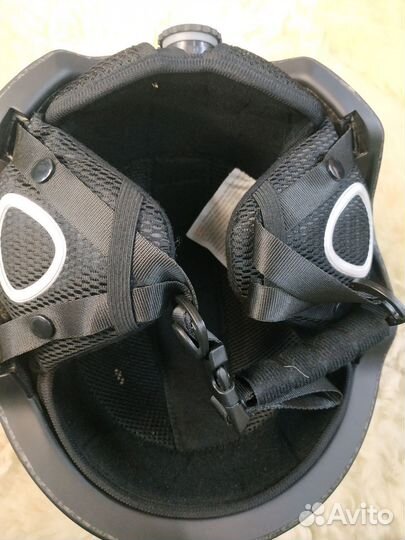 Горнолыжный шлем