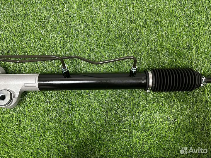 Рулевая рейка Nissan Classic B10