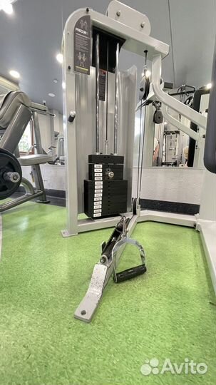 Силовой тренажер Precor FT555