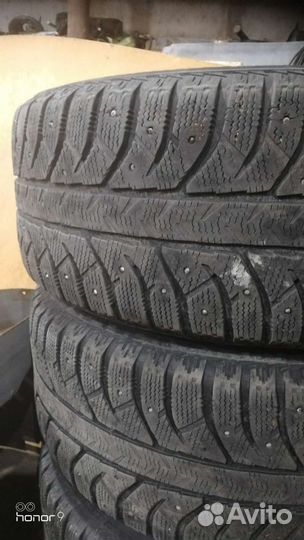 Bridgestone Ice Cruiser 5000 235/60 R16