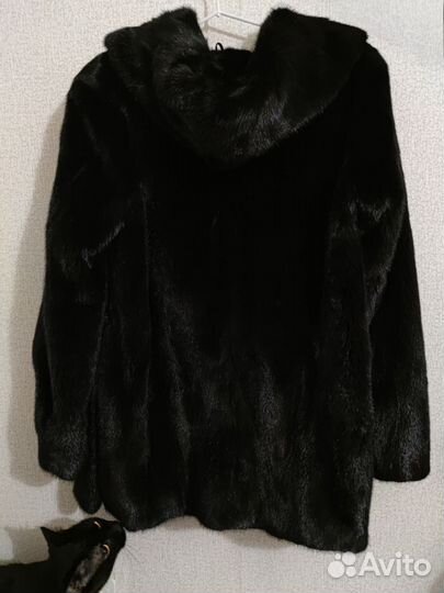Норковый полушубок с капюшоном
