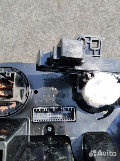 Управление климат контролем Kia Rio x-line 2020 го