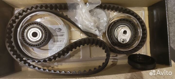 Ремень грм и генератора на рено дастер