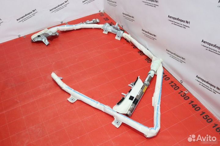 Шторка безопасности левая Toyota Land Cruiser 200