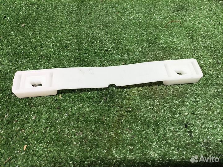 Кронштейн (сопут. товар) BMW X5 E70 2007-2013