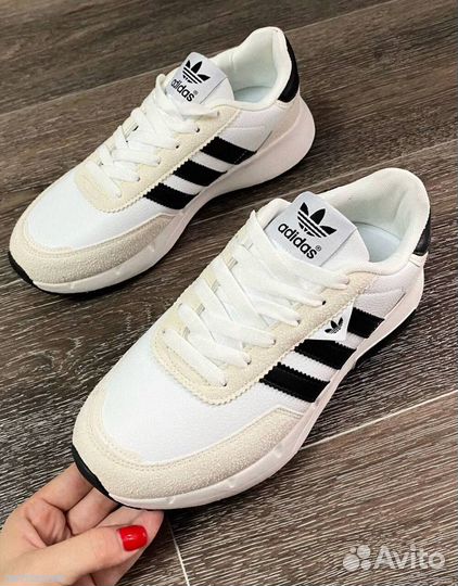 Мужские кроссовки Adidas белые