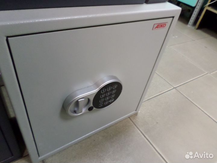 Оружейные сейфы Офисные сейфы Пистолетные сейфы