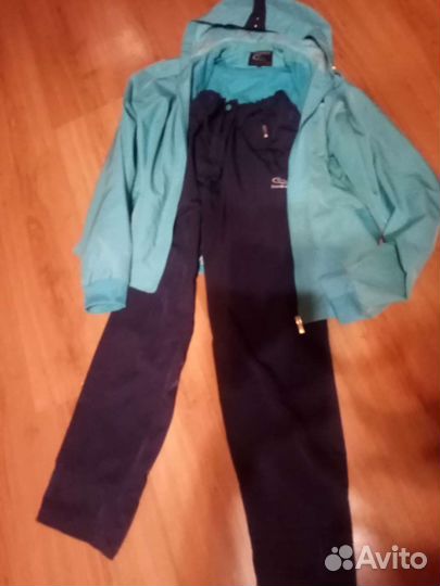 Спортивный костюм женский