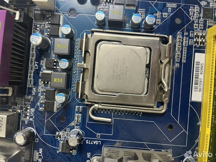 Материнская плата с процессором