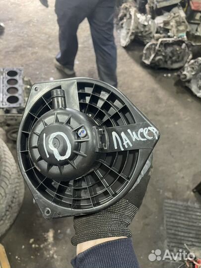 Mitsubishi lancer 10 Моторчик отопителя