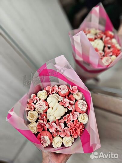 Клубника в шоколаде букеты / шоколадные цветы