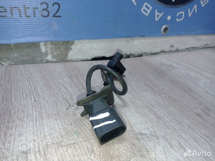 Датчик коленвала на BMW m57 306d2