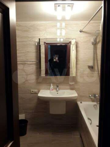 2-к. квартира, 59 м², 6/10 эт.