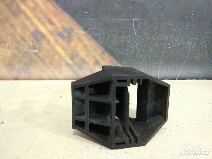 Крепление радиатора Bmw 318I E46 N42 2003