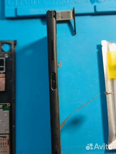 Sony Xperia XA1 plus на запчасти