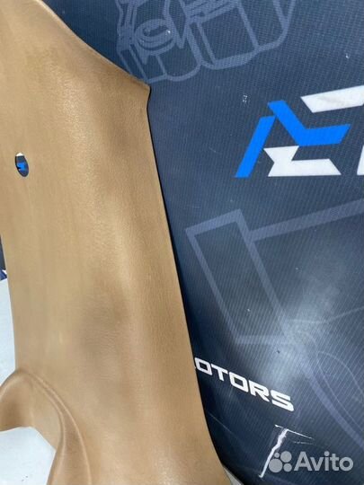 Обшивка багажника правая Chevrolet Trailblazer