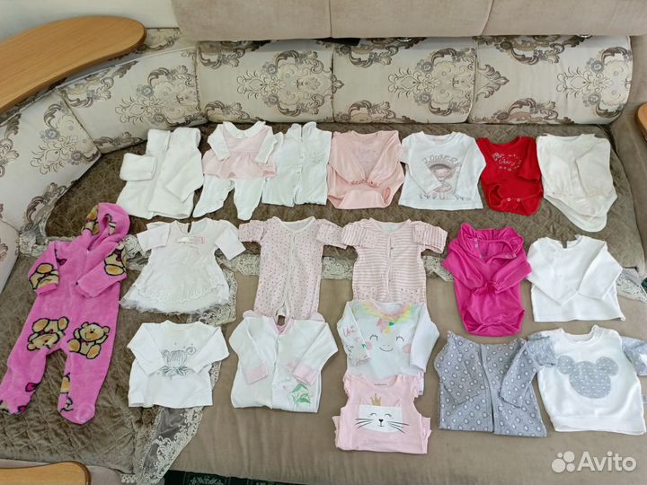 Вещи для девочки с пакетом