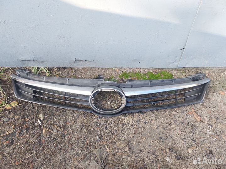 Решетка радиатора на toyota camry 55