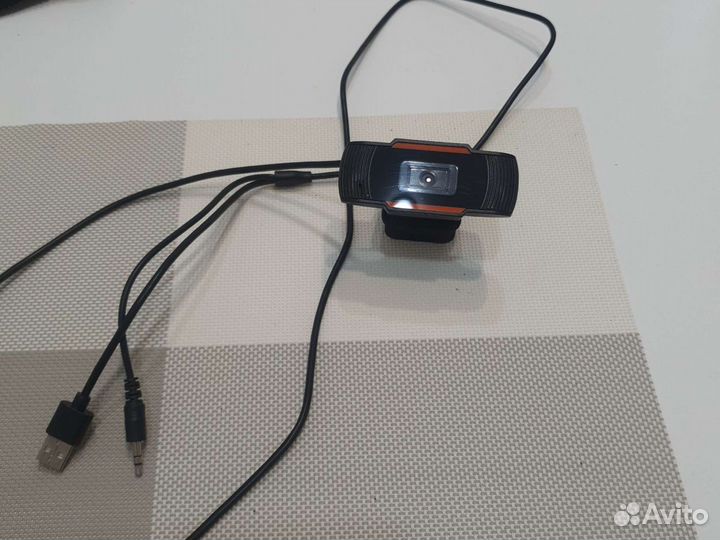 Веб камера с микрофоном