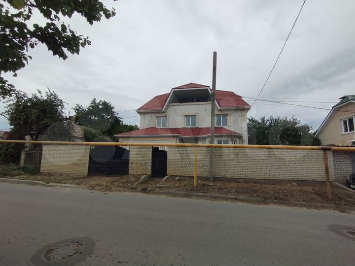 Коттедж 460 м² на участке 5,8 сот.