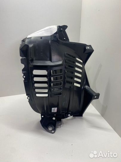 Подкрыльник передний правый Toyota Land-Cruiser