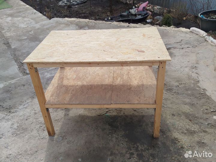 Продаю стол строительный